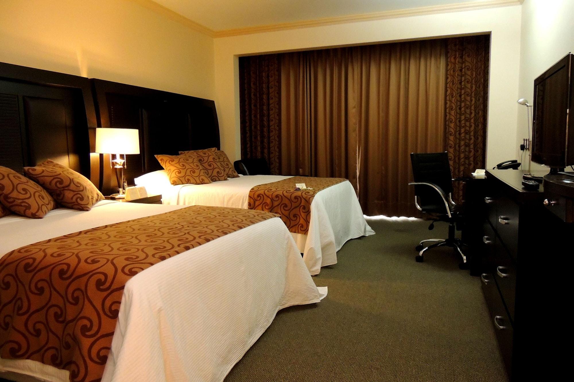 Hotel Real Del Bosque Golf And Spa Tula de Allende Bagian luar foto